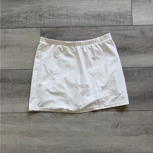 Nike White Women's Tennis Skirt with shorts